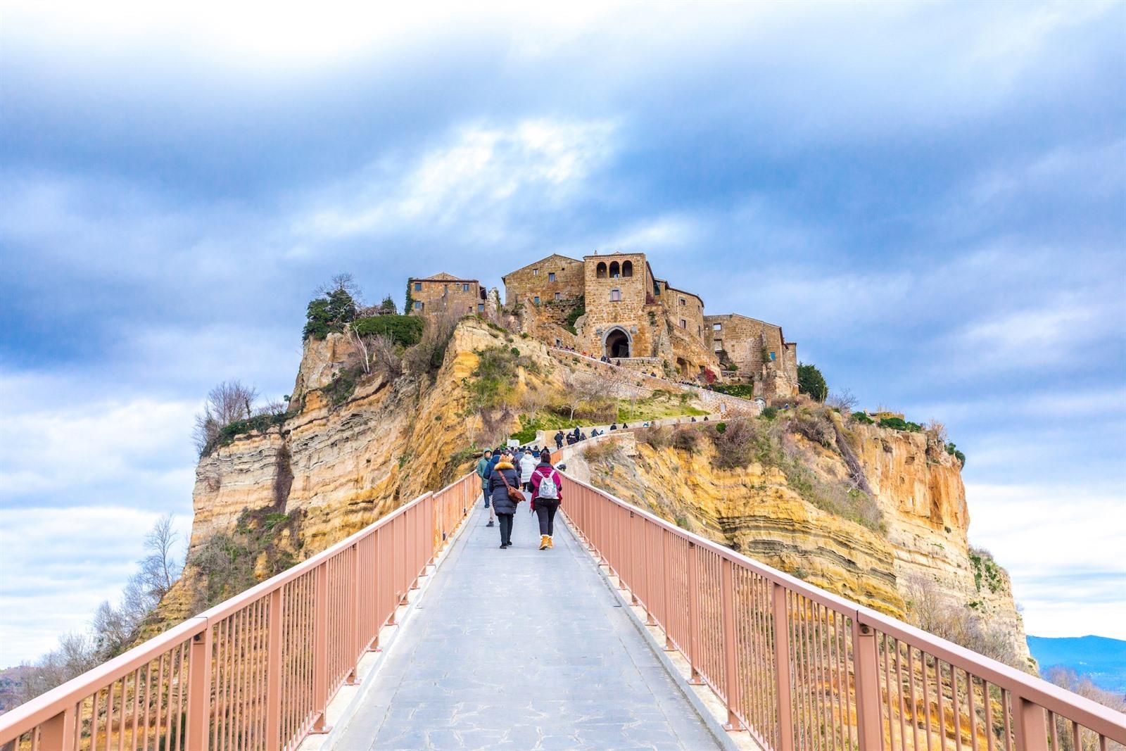 Civita di Bagnoregio attraction2